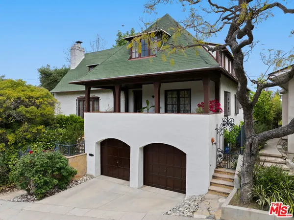 $2,795,000 | 3806 Carnavon Way, Los Angeles, CA 90027