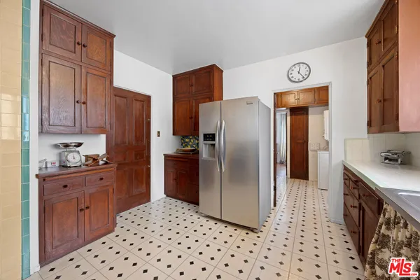 $2,795,000 | 3806 Carnavon Way, Los Angeles, CA 90027