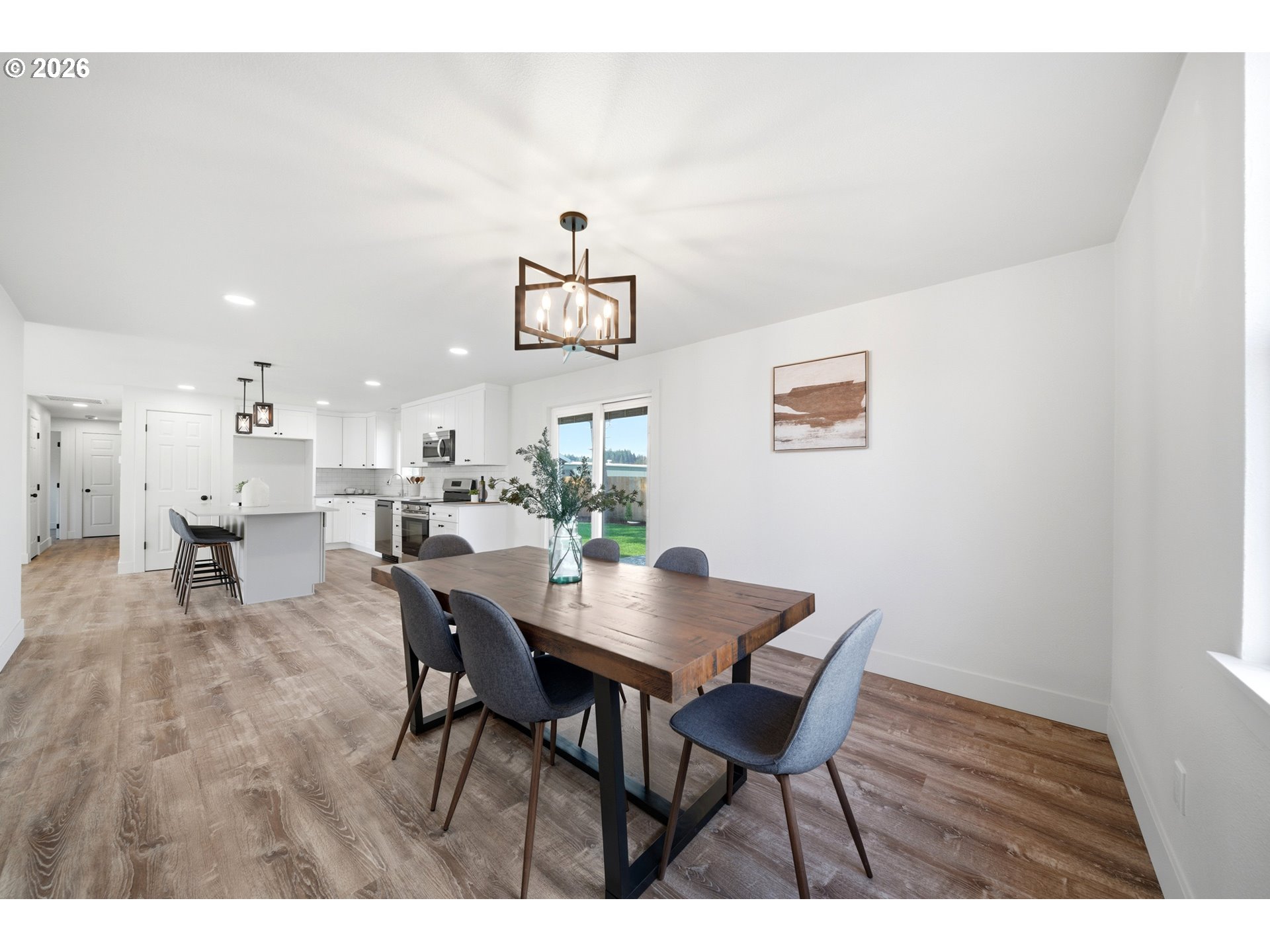 879 North Broadway Street Estacada, OR 97023 - Photo 13 of 37 a view of a dining room with furniture