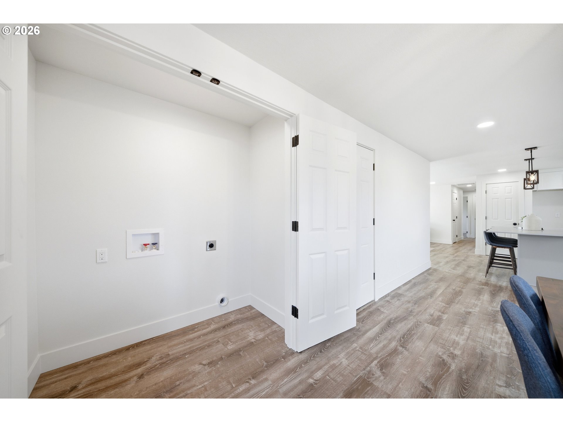 879 North Broadway Street Estacada, OR 97023 - Photo 22 of 37 a view of an empty room