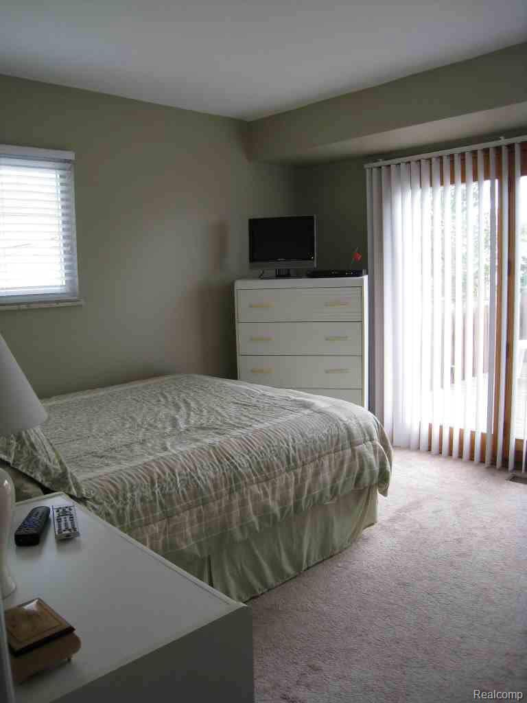 6059 Rocking Chair Road Grand Blanc, MI 48439 - Photo 3 of 9 5 Master Bedroom