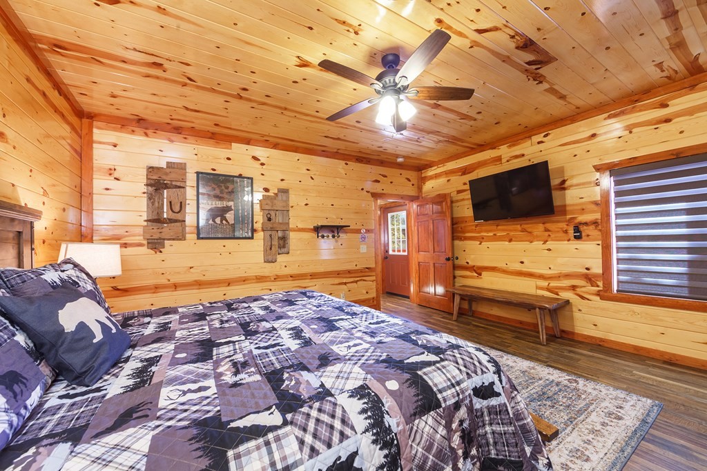 2517 Laurel Point Way, Unit LAZYBEARLODGE Sevierville, TN 37862 - Photo 23 of 51 Gallery Image 23