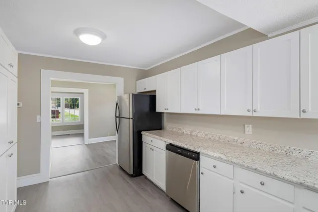 $1,500 | 701 1st Street, Elizabethton, TN 37643