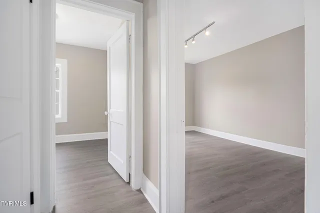 $1,500 | 701 1st Street, Elizabethton, TN 37643