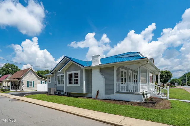 $1,500 | 701 1st Street, Elizabethton, TN 37643