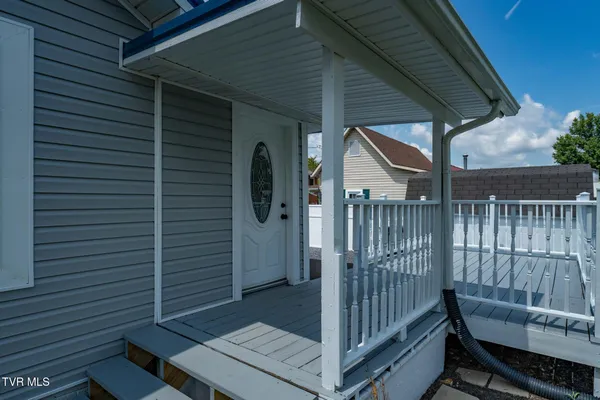$1,500 | 701 1st Street, Elizabethton, TN 37643
