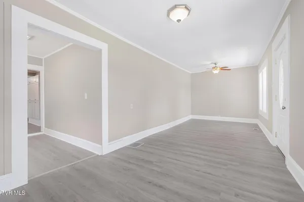 $1,500 | 701 1st Street, Elizabethton, TN 37643