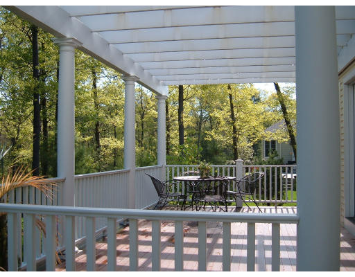 95 Beard Way Needham, MA 02492 - Photo 3 of 6
