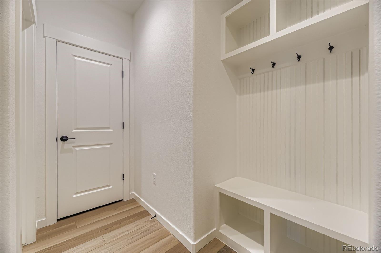 8905 South Riviera Way Aurora, CO 80016 - Photo 23 of 27 a view of an empty room