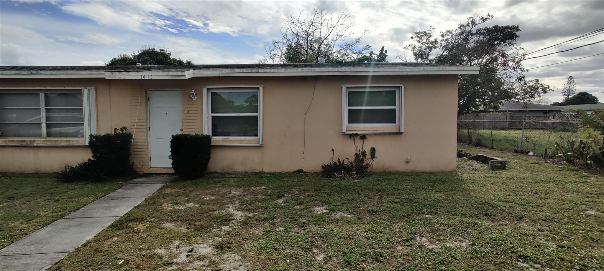 1473 Silver Beach Road Riviera Beach, FL 33404 - Photo 1 of 8 Photo 1