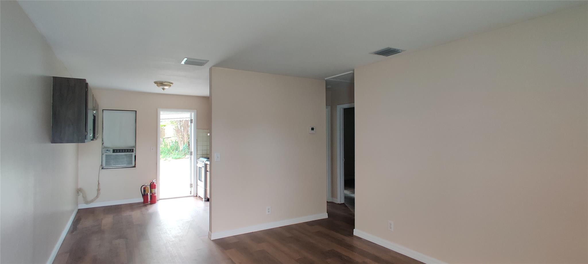 1473 Silver Beach Road Riviera Beach, FL 33404 - Photo 3 of 8 Photo 3