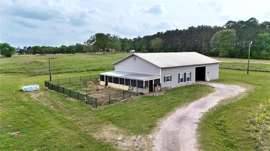 9474 Fm 804 Larue, TX 75770 - Photo 14 of 25 a aerial view of a house with garden