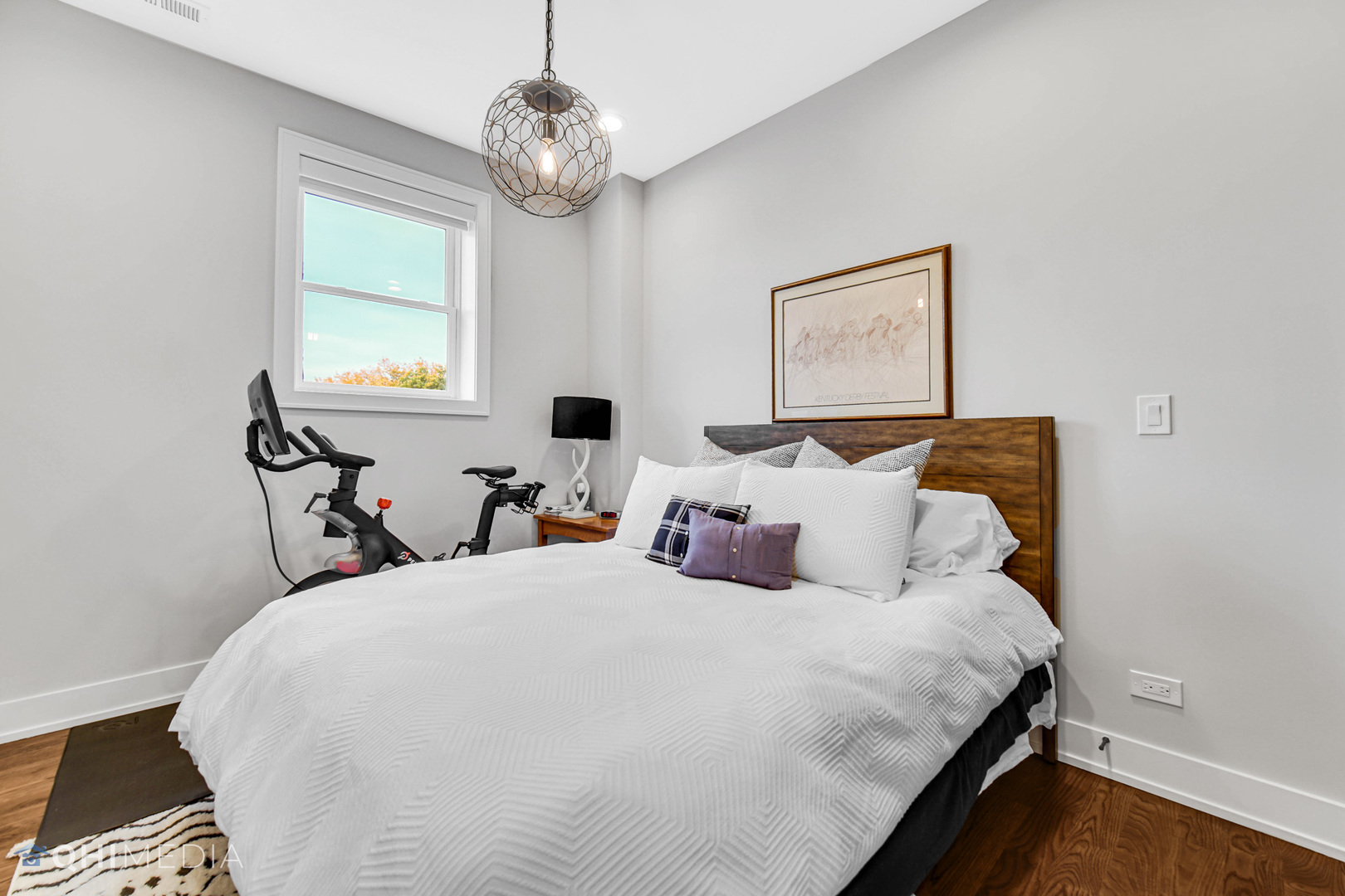 2238 West Walton Street, Unit 3 Chicago, IL 60622 - Photo 14 of 29 a bed room with bed and window