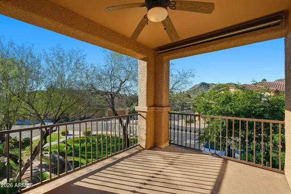 $389,500 | 10655 North 9th Street, Unit 232, Phoenix, AZ 85020