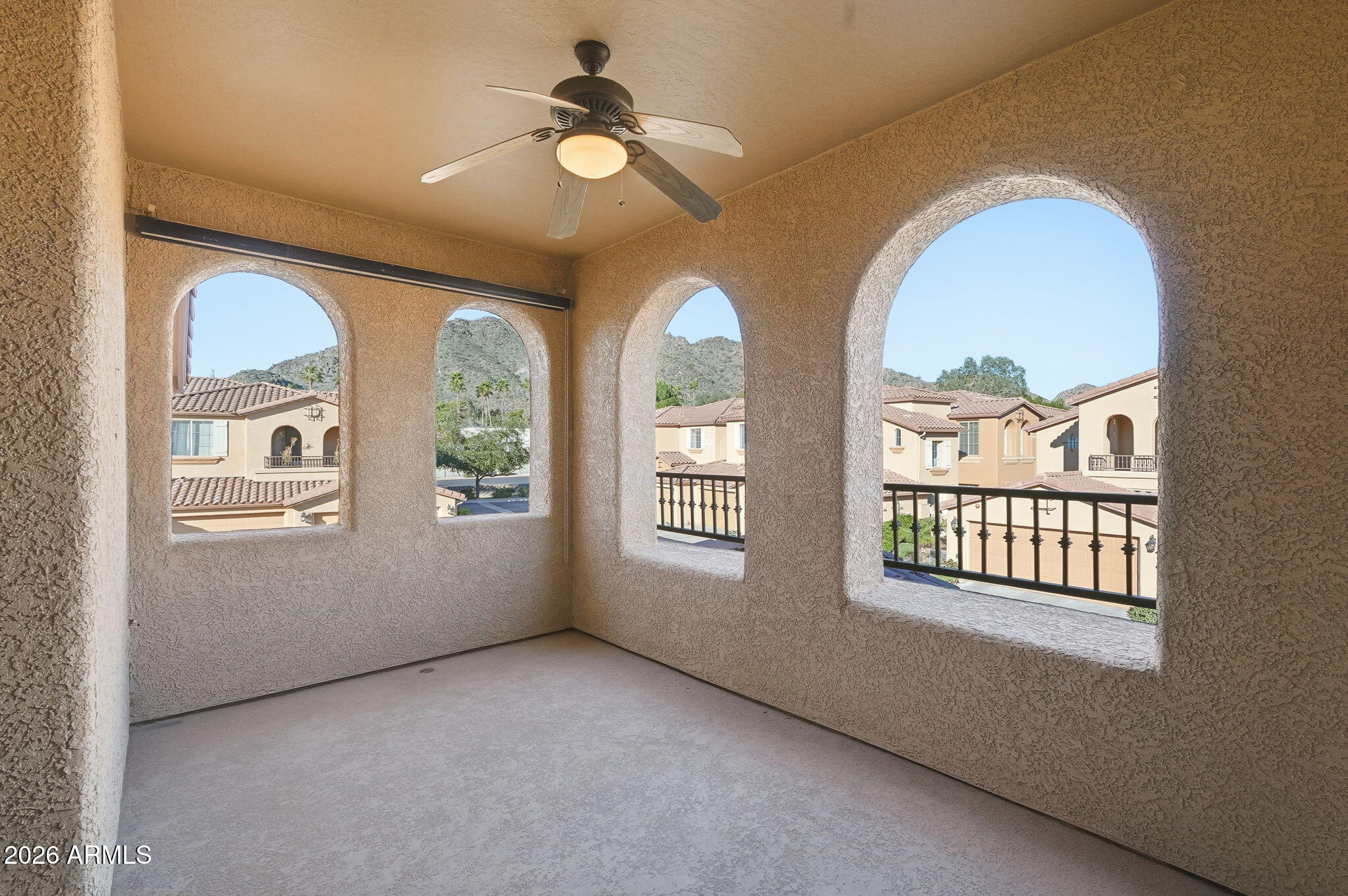 10655 North 9th Street, Unit 232 Phoenix, AZ 85020 - Photo 18 of 22 a view of a livingroom with a window