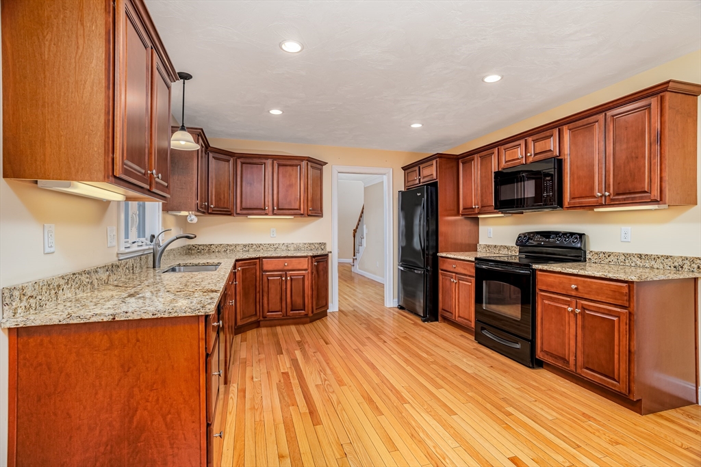 600 Redtail Way, Unit 600 Lancaster, MA 01523 - Photo 7 of 42