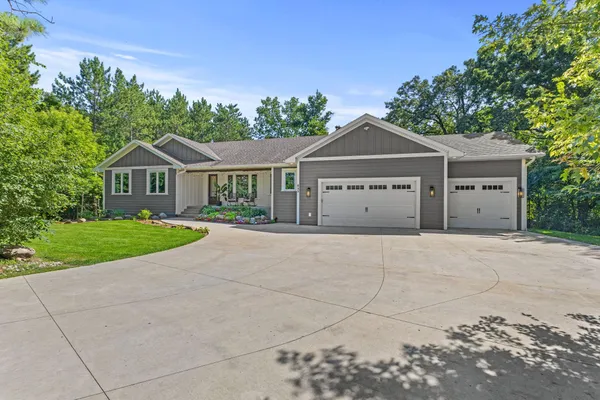 $899,900 | 655 55th Street Northeast, Buffalo, MN 55313