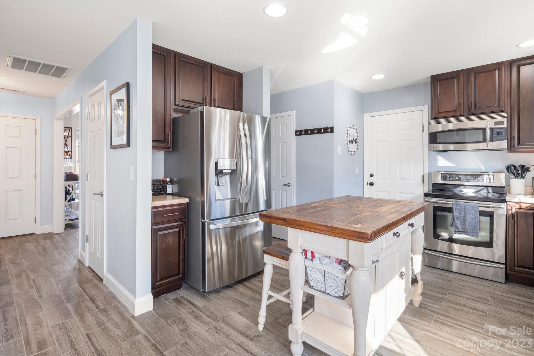 228 Mud Creek Road Fletcher, NC 28732 - Photo 11 of 47 Gallery Image 11