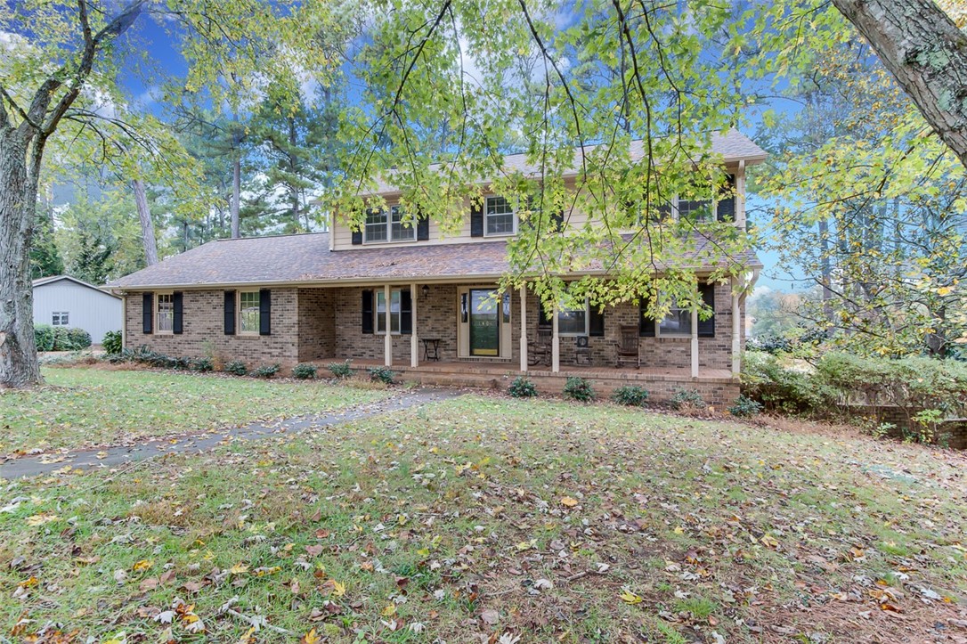 1401 Stonehurst Road Anderson, SC 29621 - Photo 3 of 49