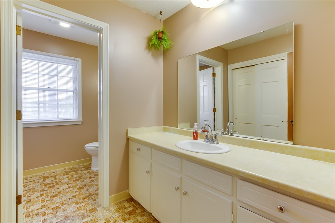 1401 Stonehurst Road Anderson, SC 29621 - Photo 35 of 49
