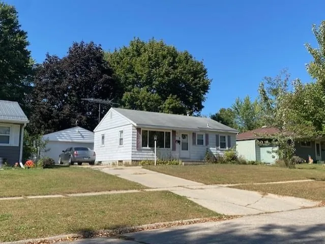 $3,999,000 | 2612 Blarney Stone Drive, Beloit, WI 53511