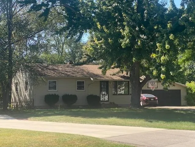 $3,999,000 | 2612 Blarney Stone Drive, Beloit, WI 53511