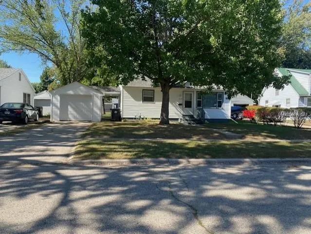 $3,999,000 | 2612 Blarney Stone Drive, Beloit, WI 53511