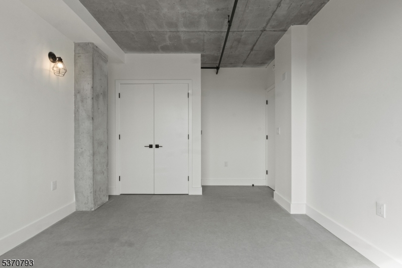 65 McWhorter Street, Unit 705 Newark, NJ 07105 - Photo 15 of 28 a view of room