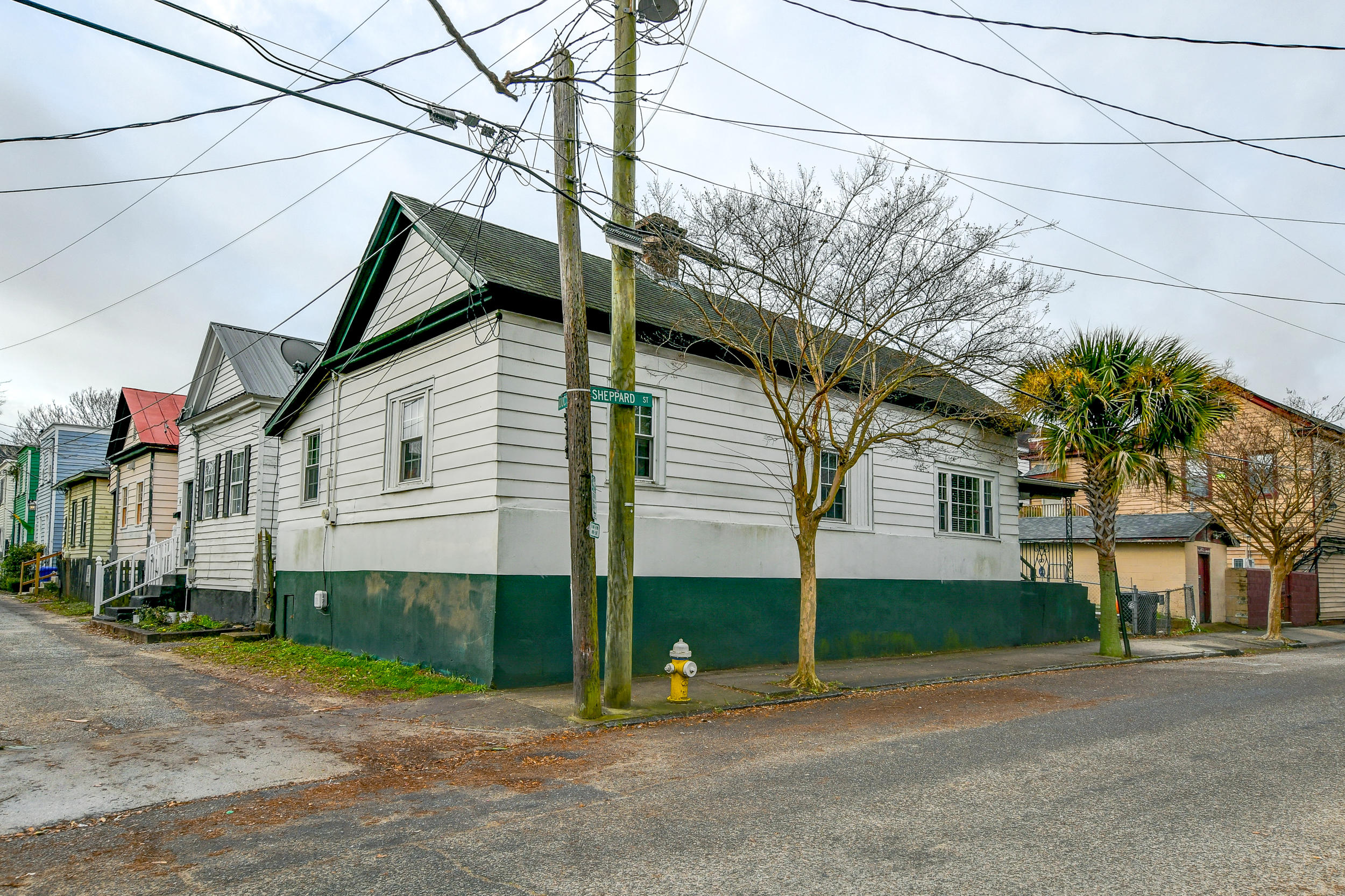 33 Sheppard Street Charleston, SC 29403 - Photo 6 of 22 DSC_5763_4_5_6_7