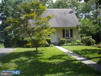 28 East Ridge Road Media, PA 19063 - Photo 2 of 5 Bedroom - Main