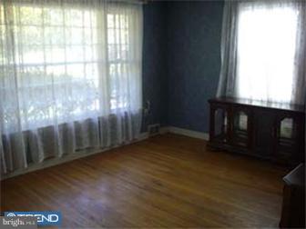 28 East Ridge Road Media, PA 19063 - Photo 5 of 5 Living Room