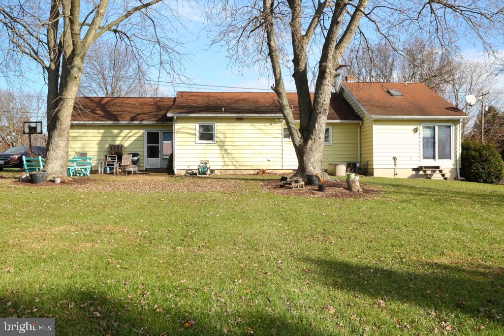 1626 South Colebrook Road Manheim, PA 17545 - Photo 22 of 26 Gallery Image 22
