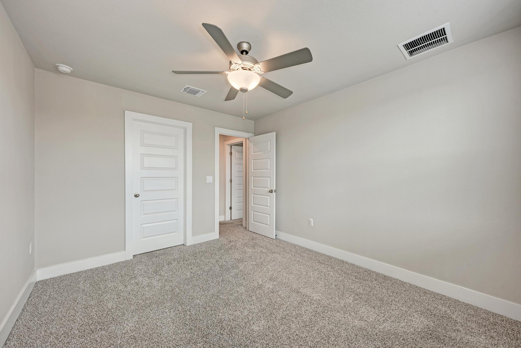 7203 Travertine Spring Drive Austin, TX 78744 - Photo 7 of 38