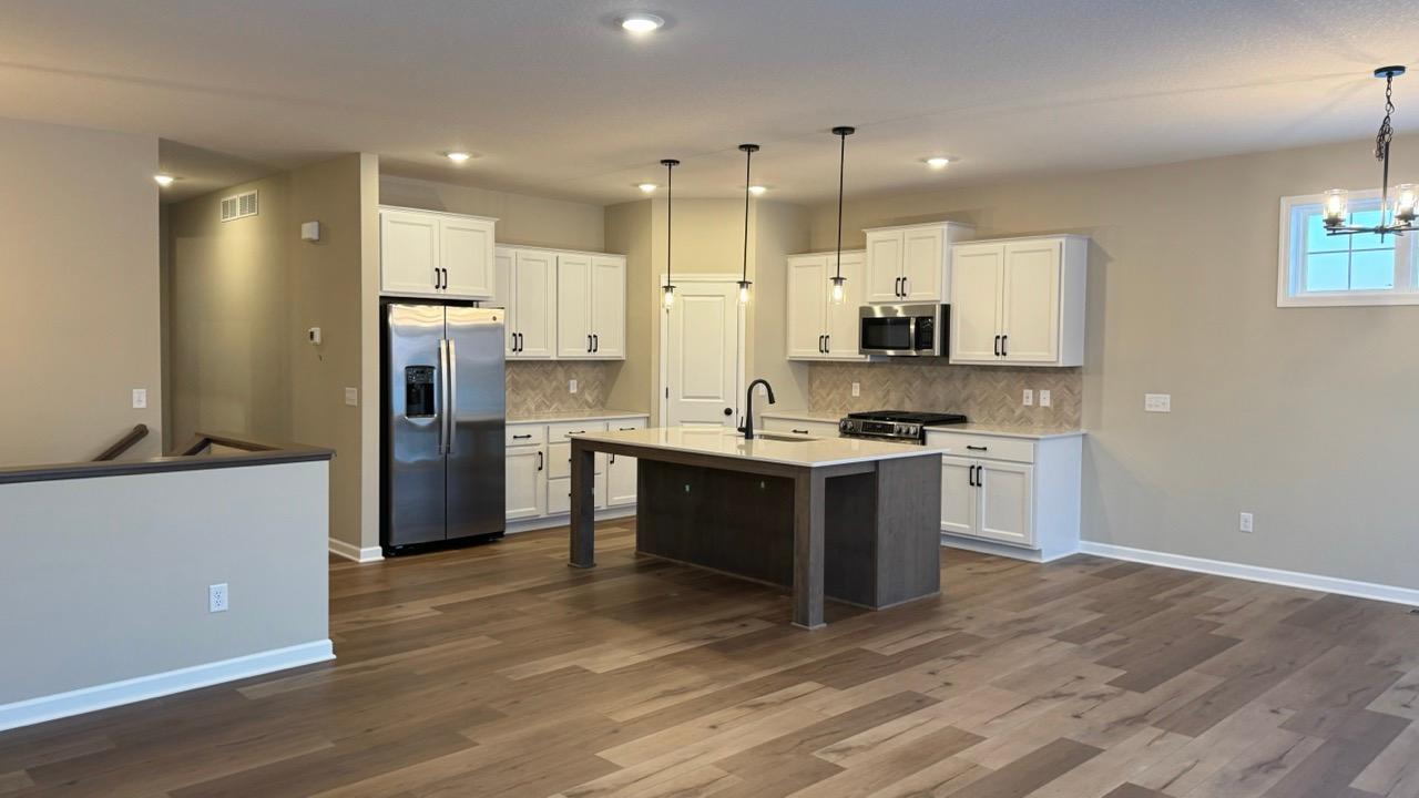 14830 Artaine Trail Rosemount, MN 55068 - Photo 4 of 41