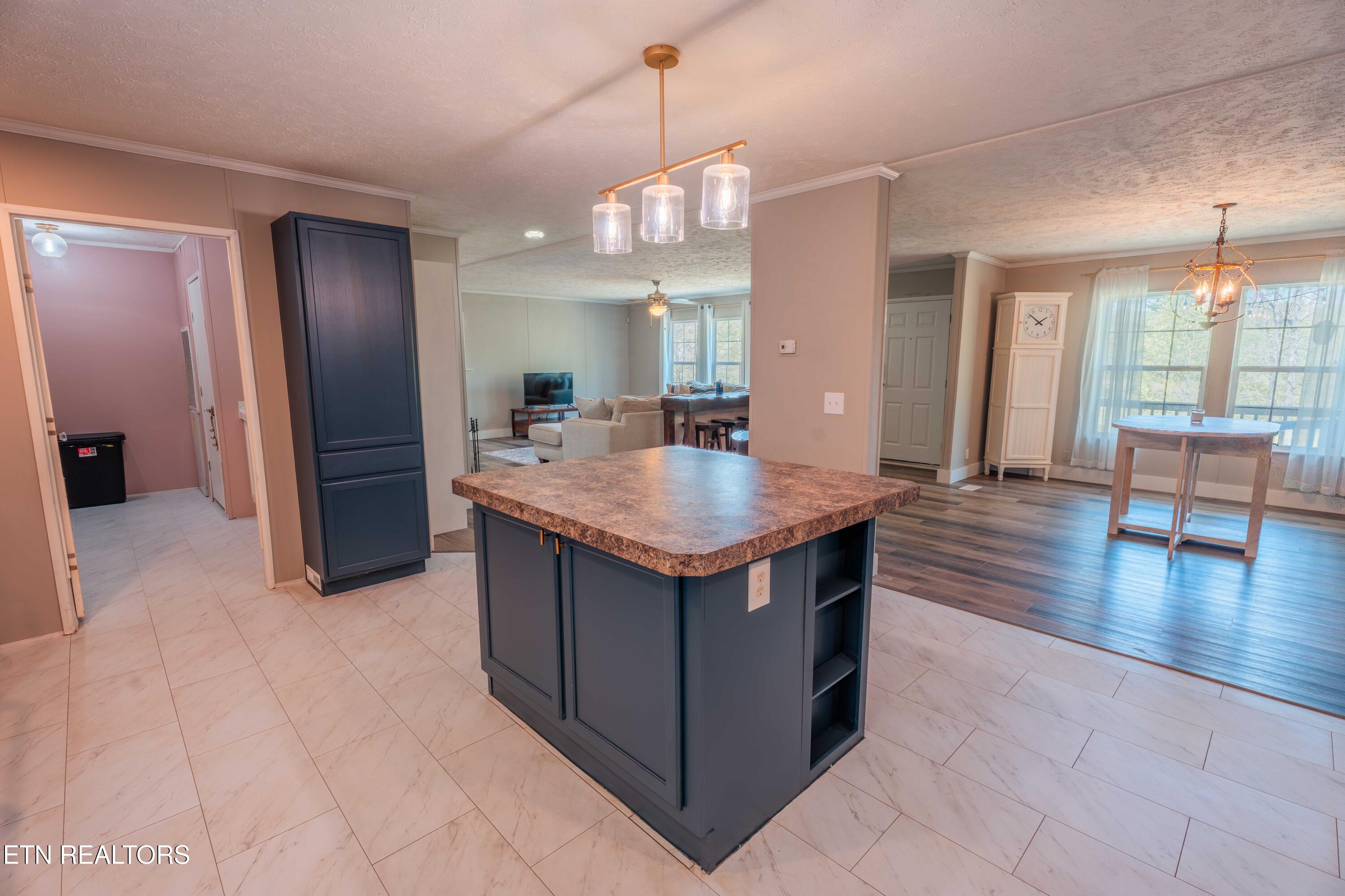 631 Laurel Road Clinton, TN 37716 - Photo 15 of 43 Kitchen