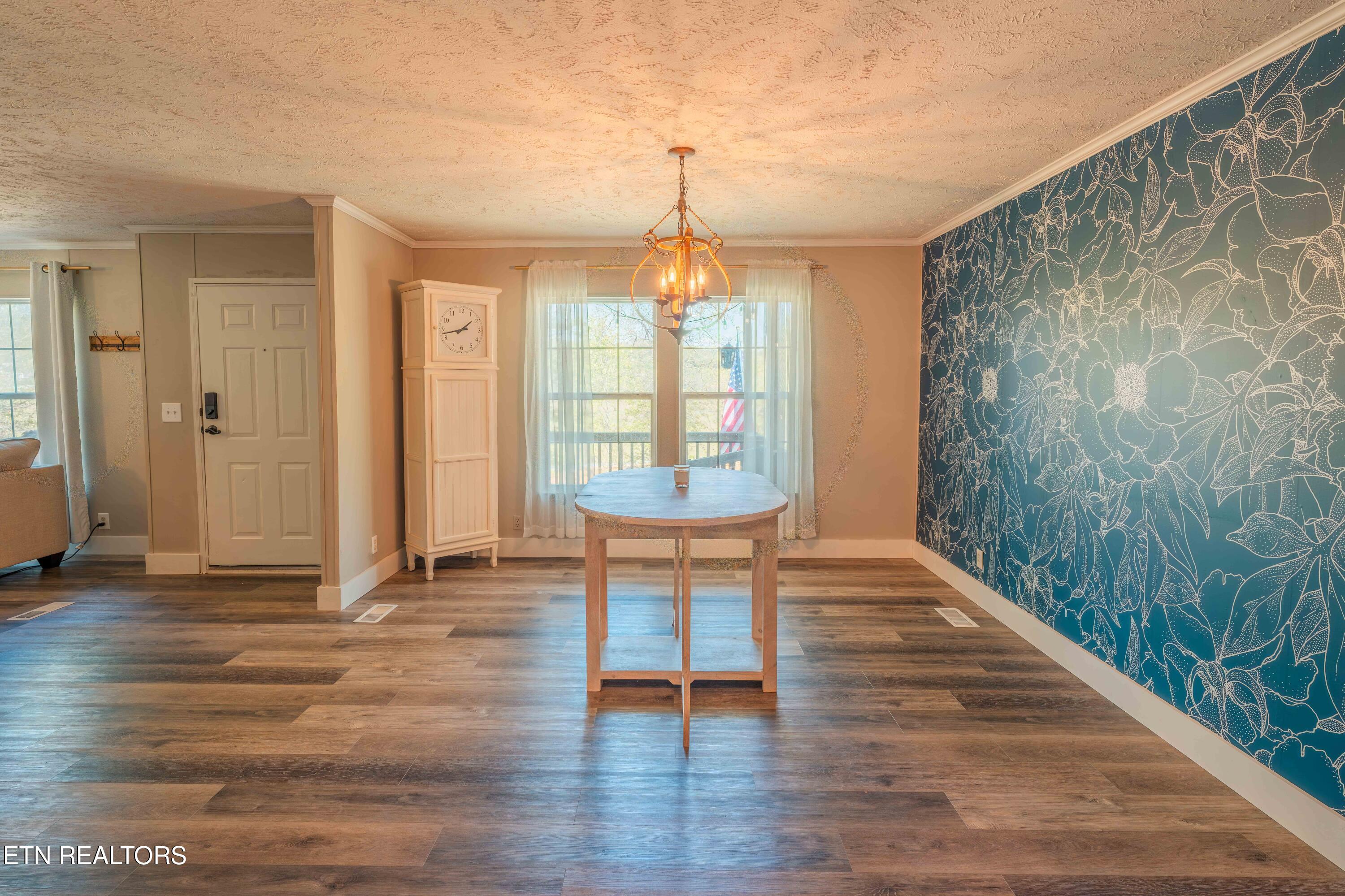 631 Laurel Road Clinton, TN 37716 - Photo 17 of 43 Dining Space with Views