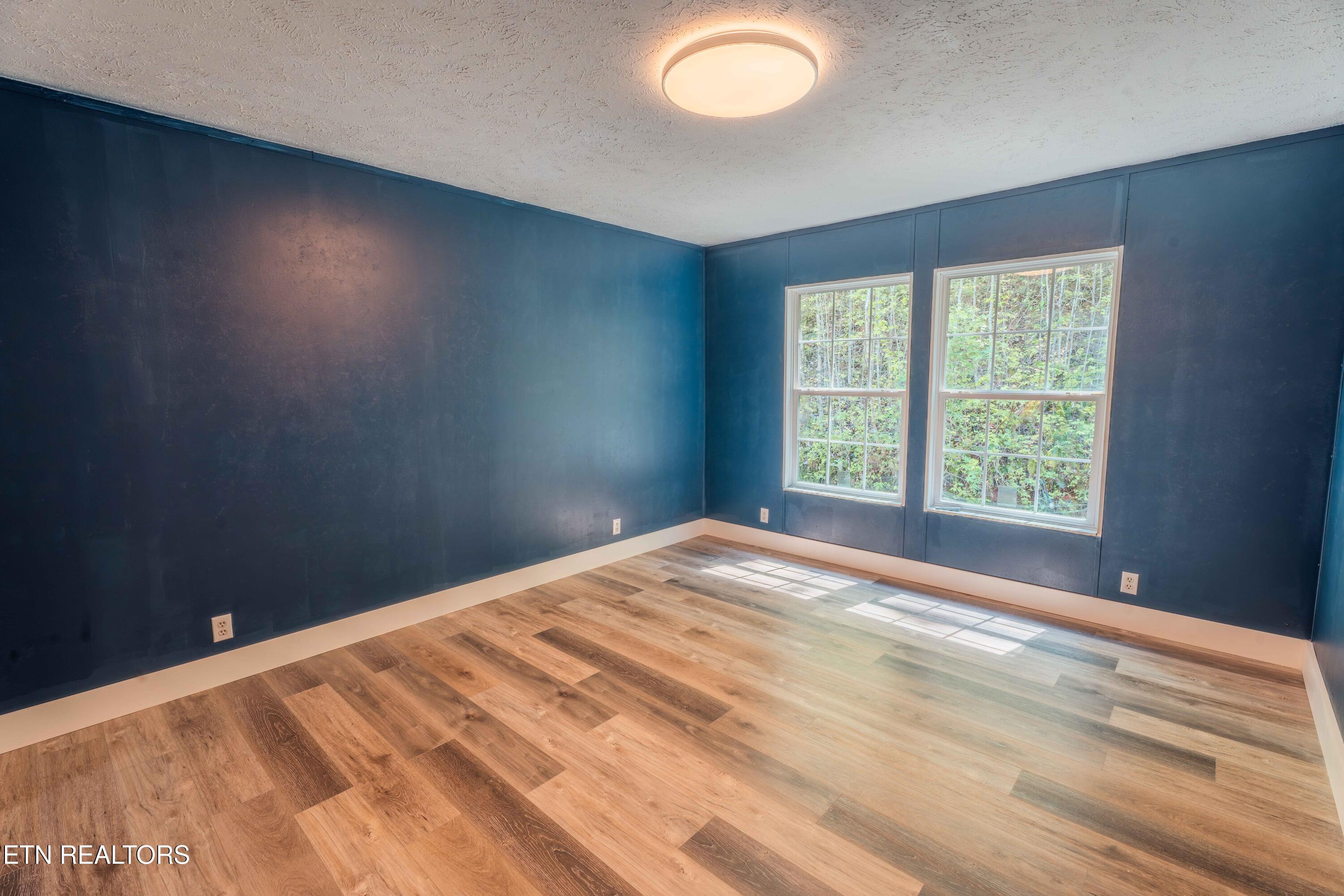 631 Laurel Road Clinton, TN 37716 - Photo 33 of 43 Additional Bedroom