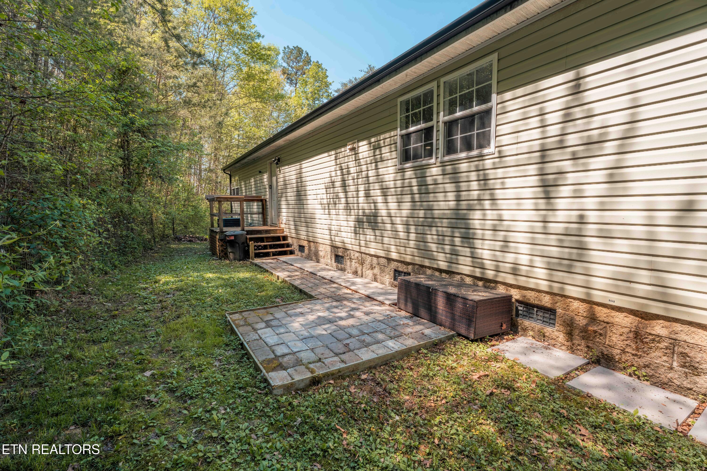 631 Laurel Road Clinton, TN 37716 - Photo 38 of 43 Rear Exterior