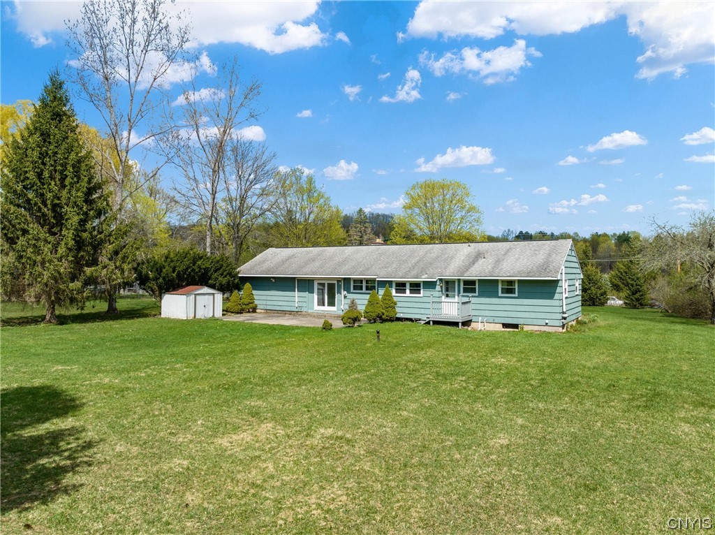 1124 Nottingham Road De Witt, NY 13078 - Photo 3 of 50