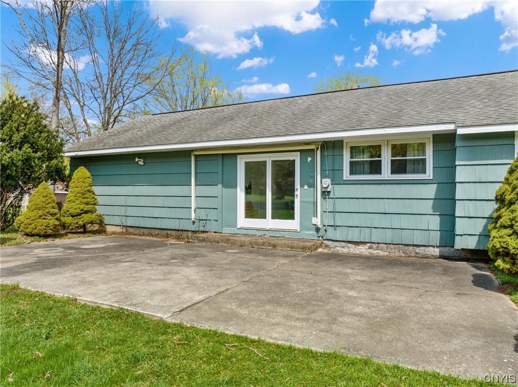 1124 Nottingham Road De Witt, NY 13078 - Photo 4 of 50