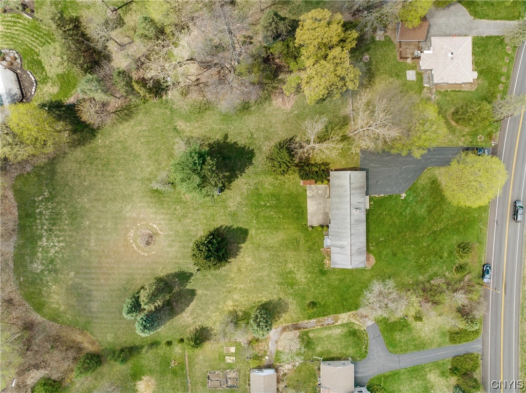 1124 Nottingham Road De Witt, NY 13078 - Photo 41 of 50