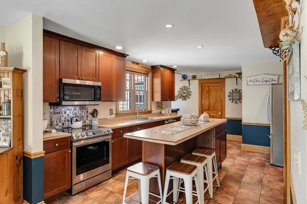 $539,000 | 61 Campbell Bay Road, Swanton, VT 05488