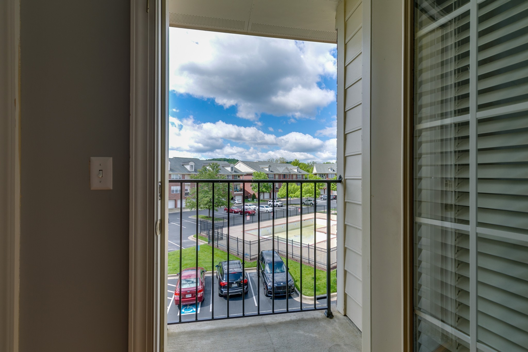 3201 Aspen Grove Drive, Unit B9 Franklin, TN 37067 - Photo 24 of 37 a view of a city from a corridor