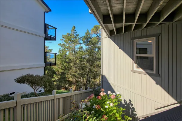 $1,450,000 | 583 Plymouth Street, Cambria, CA 93428