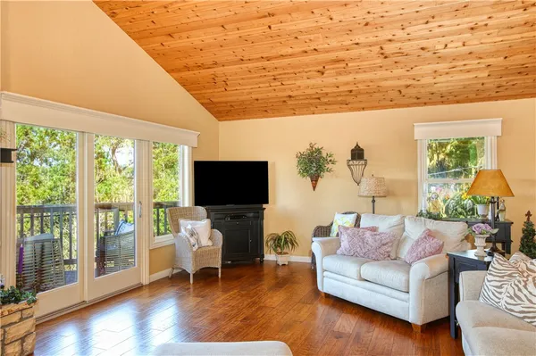 $1,450,000 | 583 Plymouth Street, Cambria, CA 93428