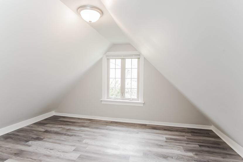 260 Ohio Street Monroeville, PA 15146 - Photo 10 of 13 an empty room with wooden floor and windows