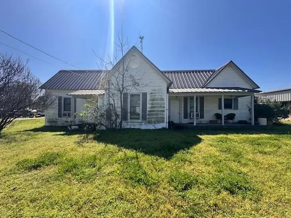 $339,900 | 8208 Pearl Street, Alvarado, TX 76009