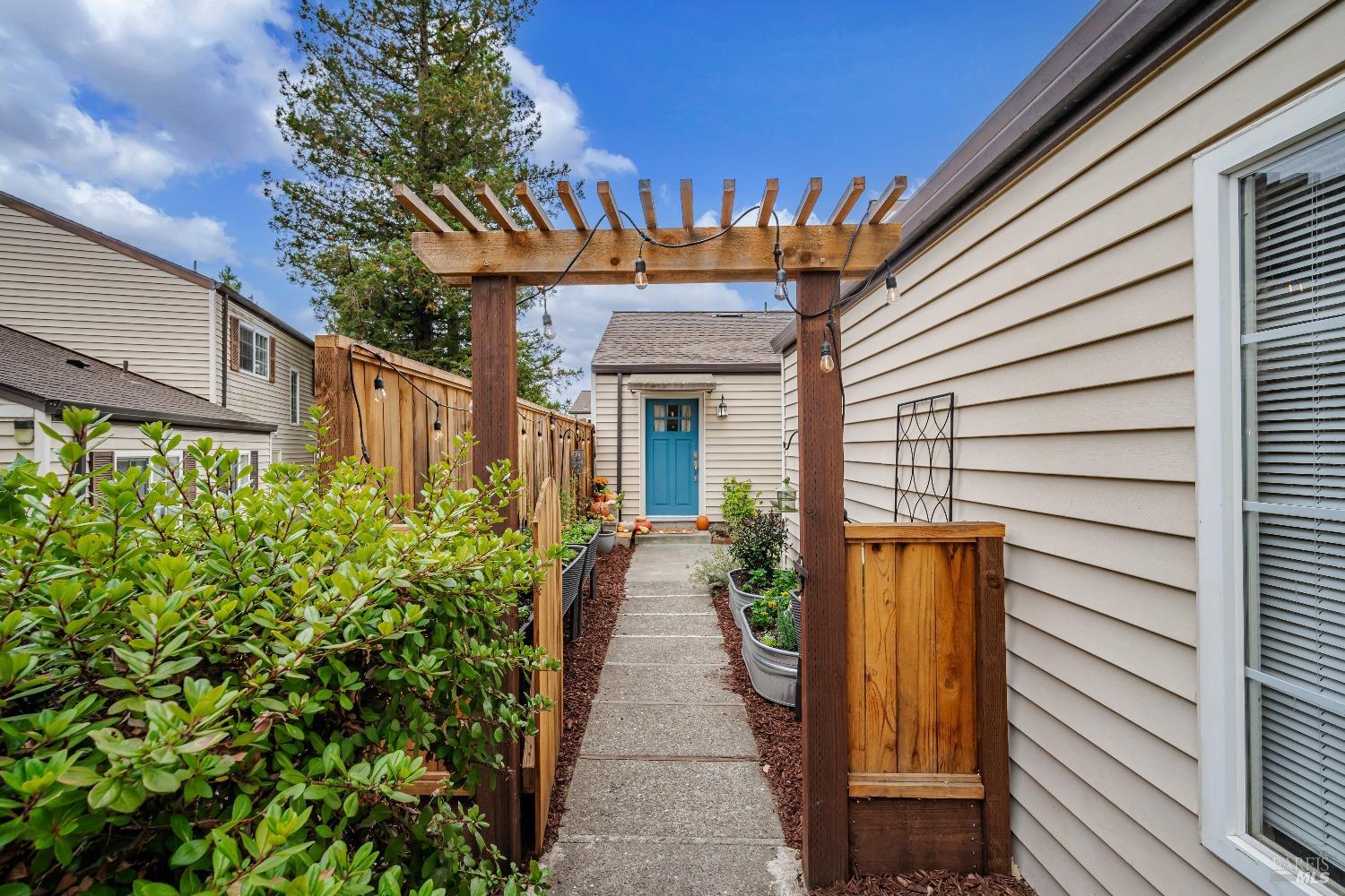 1602 Yardley Street Santa Rosa, CA 95403 - Photo 1 of 1 Gallery Image 1