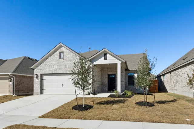 $412,900 | 304 Bay Breeze Drive, Kyle, TX 78640
