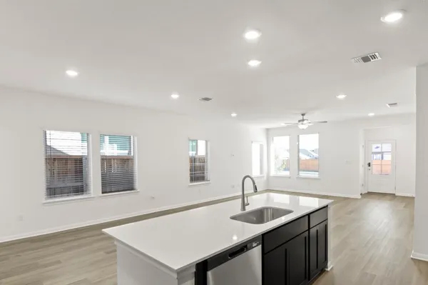 $412,900 | 304 Bay Breeze Drive, Kyle, TX 78640